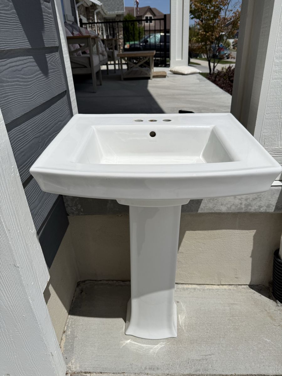 Kohler Pedestal Sink