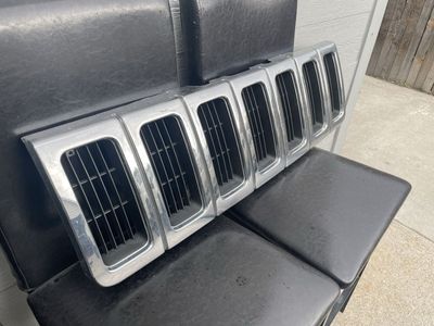 93-98 jeep grand Cherokee ZJ grille