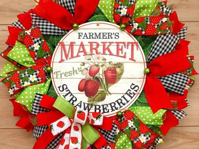 Farmers Market Strawberry Wreath