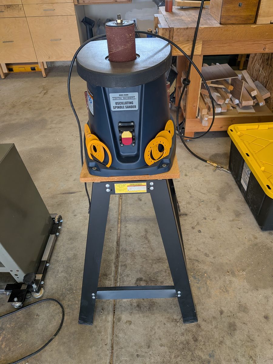 Central Machinery Oscillating Spindle Sander 95088 w/ Stand