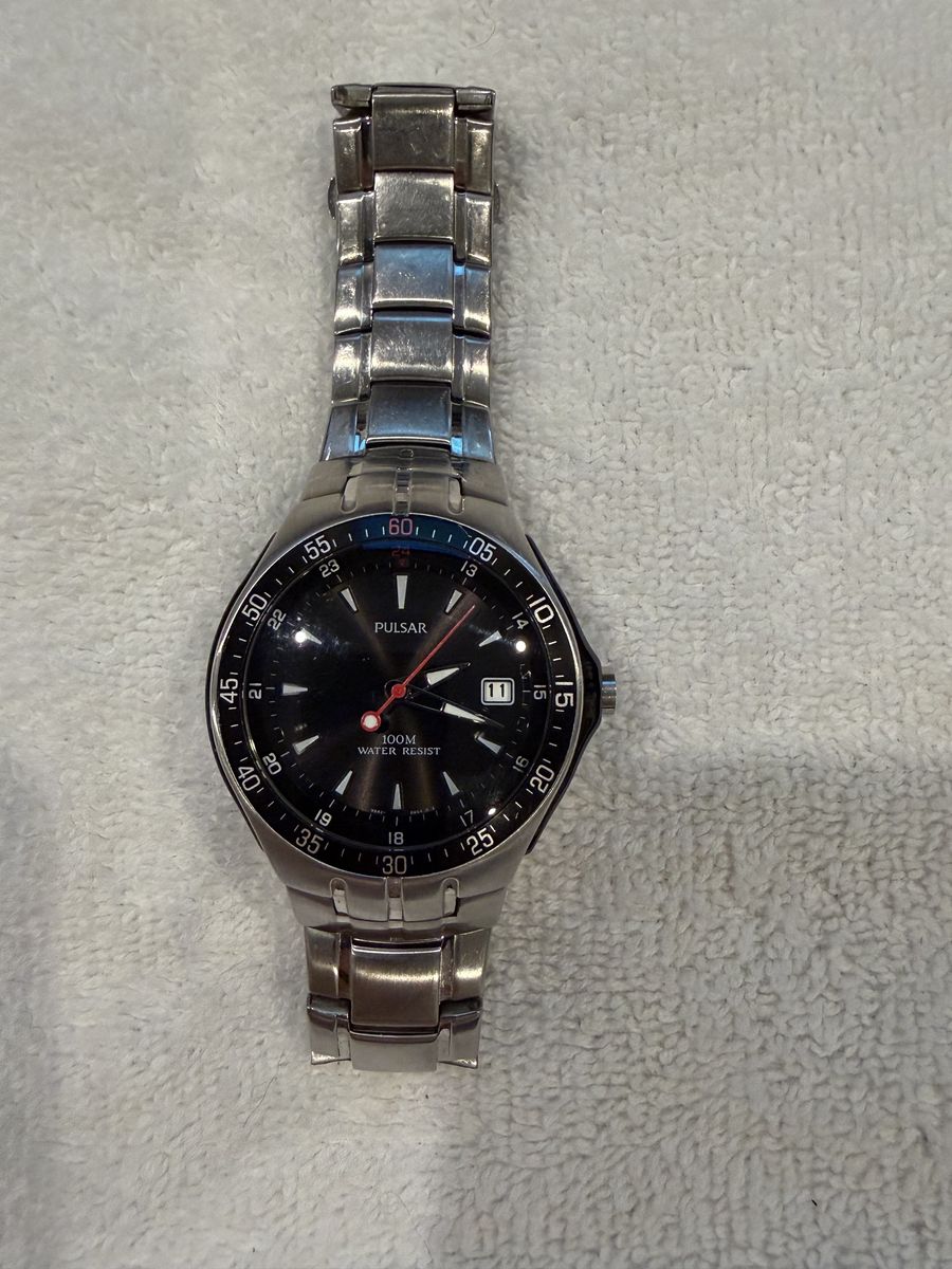Vintage "Pulsar" Quartz Watch VX42-X089