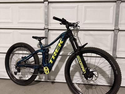 Trek Rail E-MTB (Size Small) – Low Miles (48)
