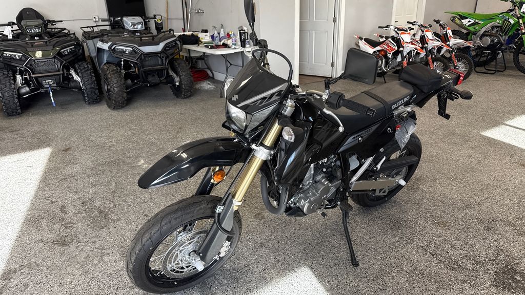 2024 Suzuki DR-Z400SM