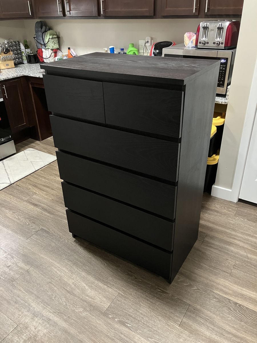 Black Wooden 6 Drawer Dresser