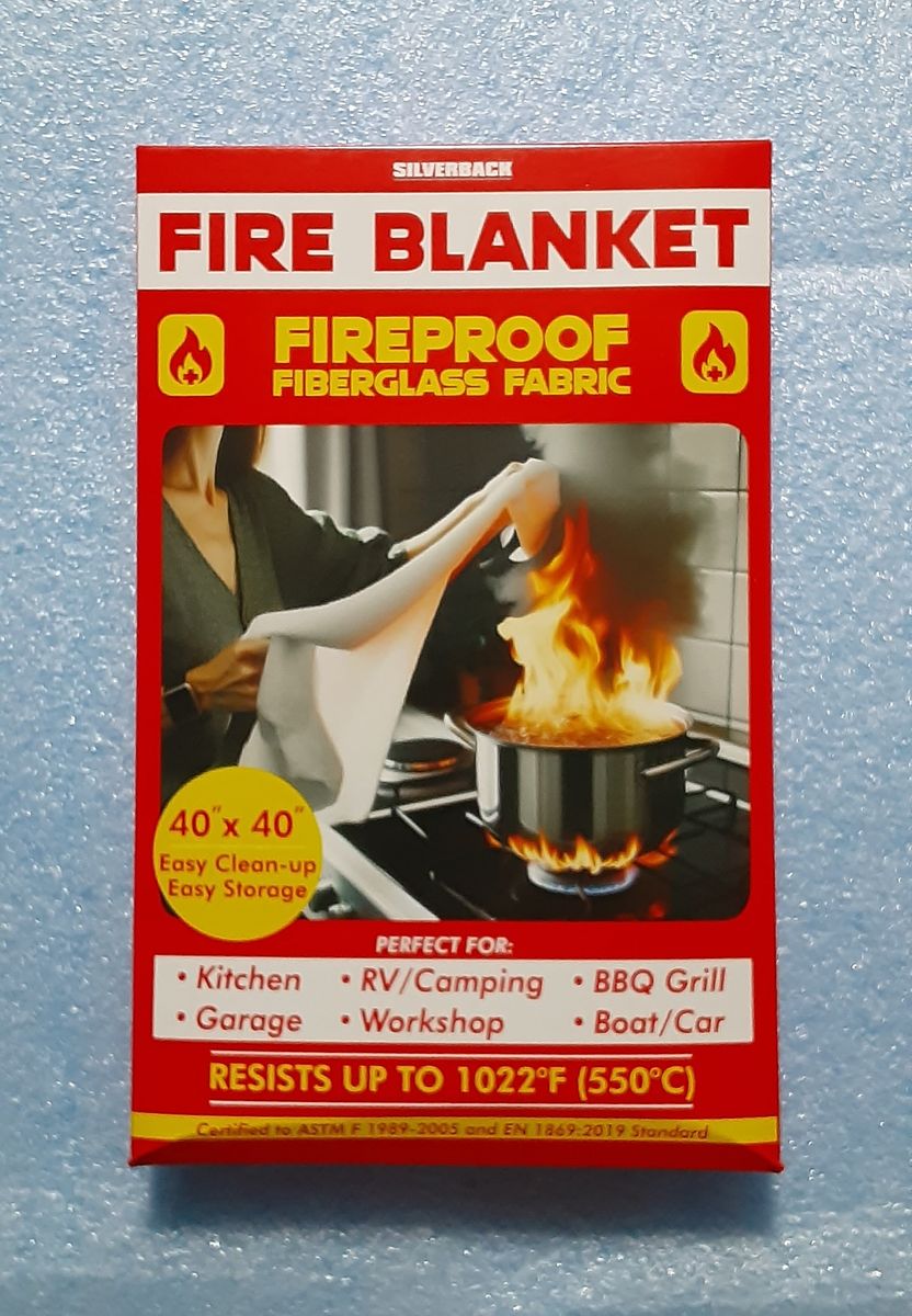 New Silverback 40-inch x 40-inch Emergency Fireproof Fiberglass Fire Blanket