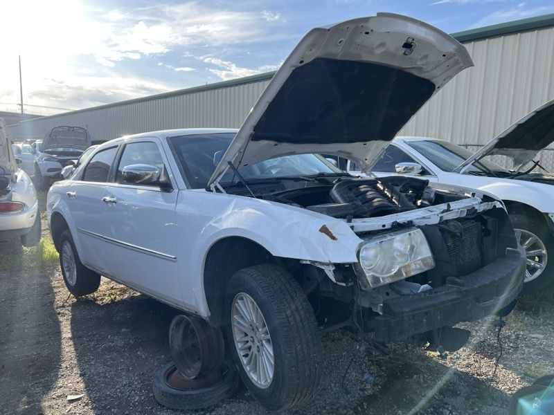 New Arrival - 2010 Chrysler 300 Parts - UTPAP Orem