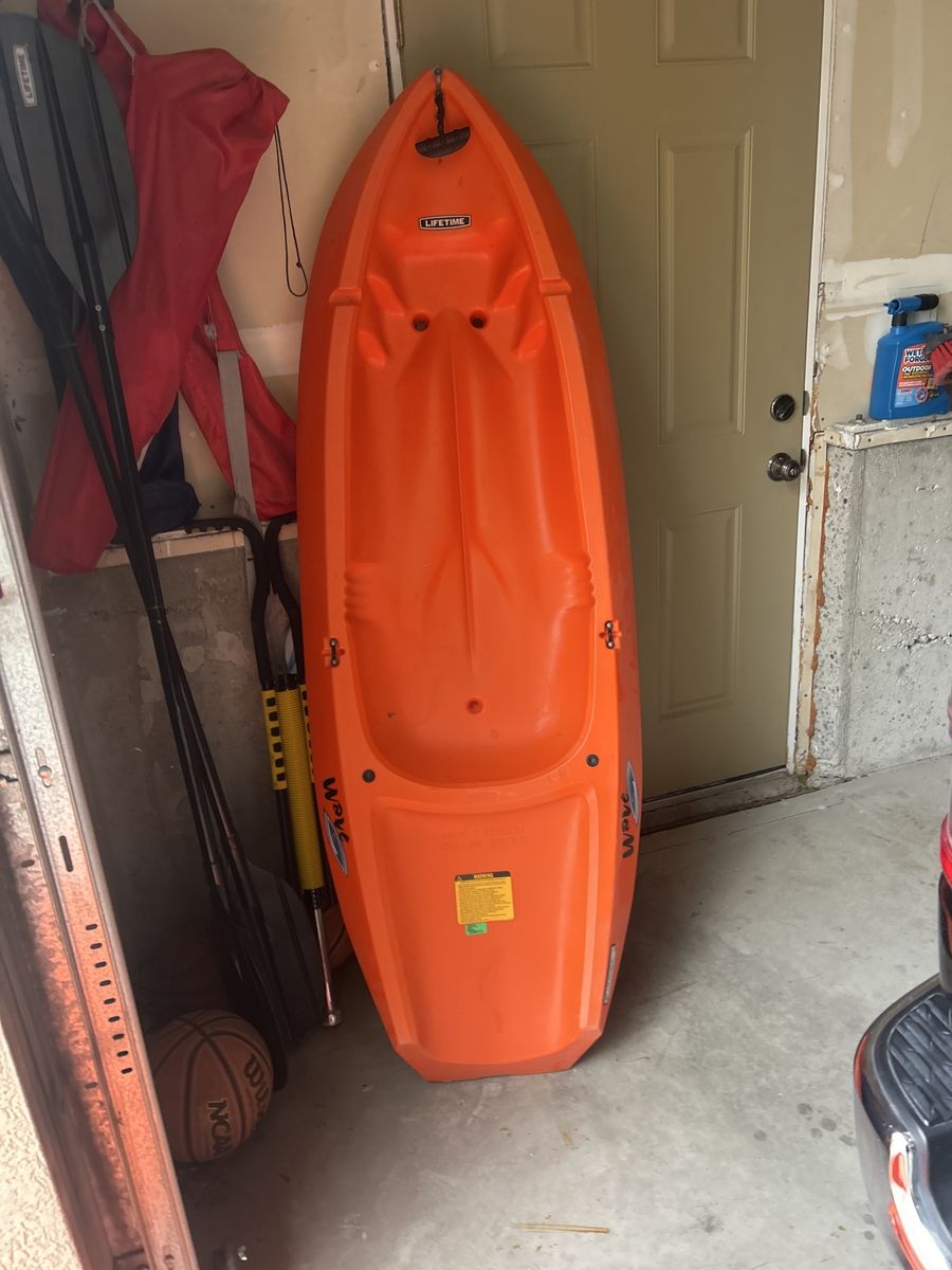 Lifetime Wave Orange Youth Kayak - Max 1 Person 130 lbs
