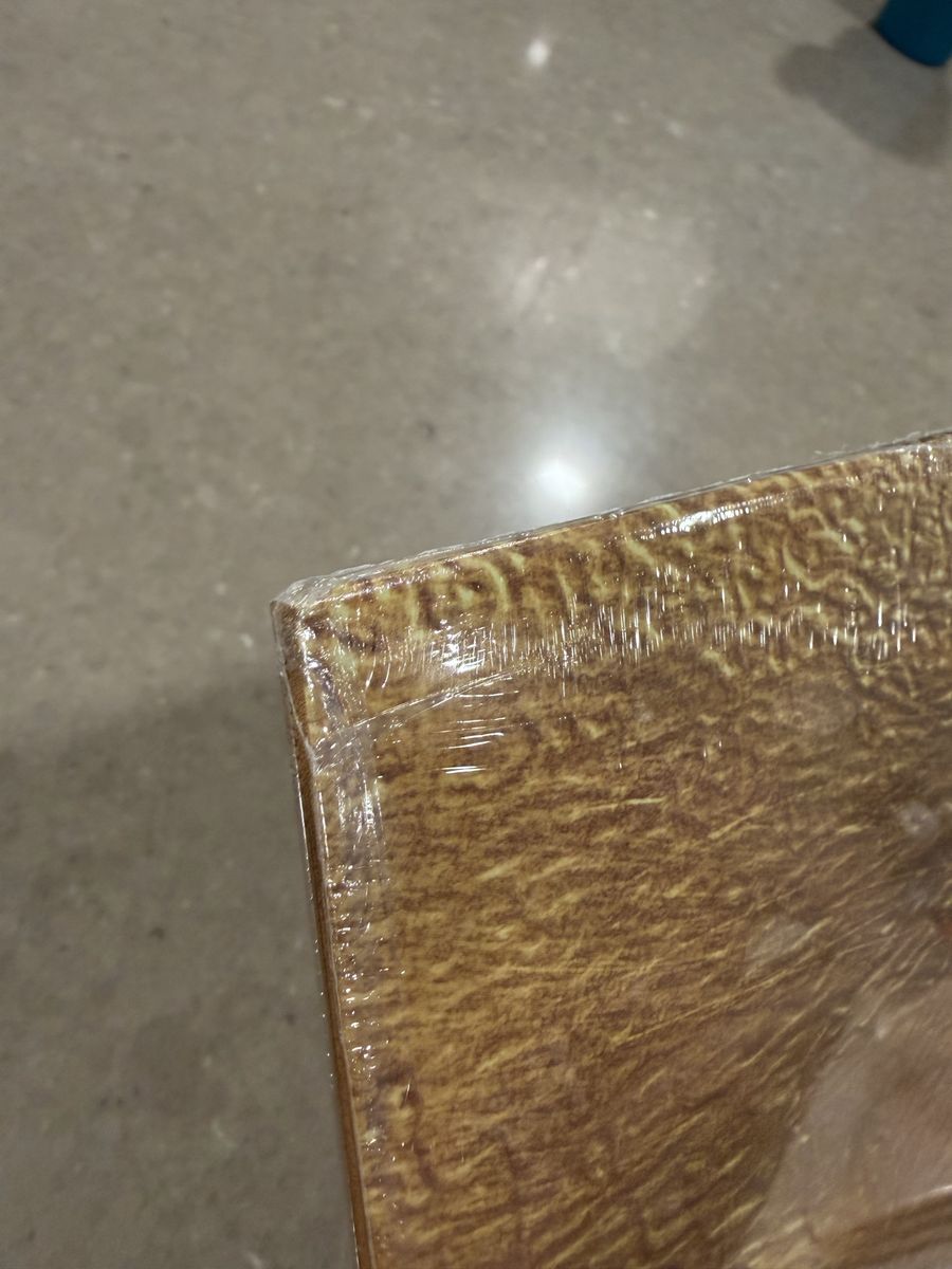 Main image 7