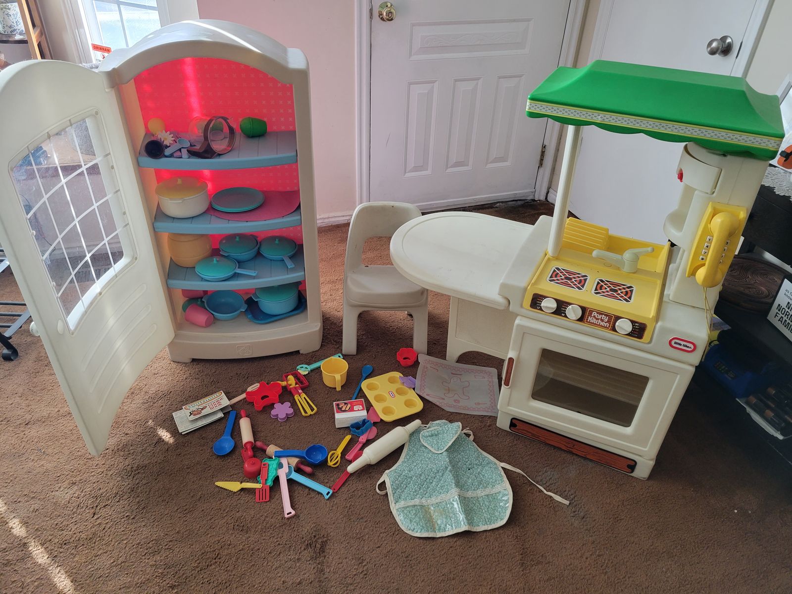 Vintage Little Tikes life-size kitchen set