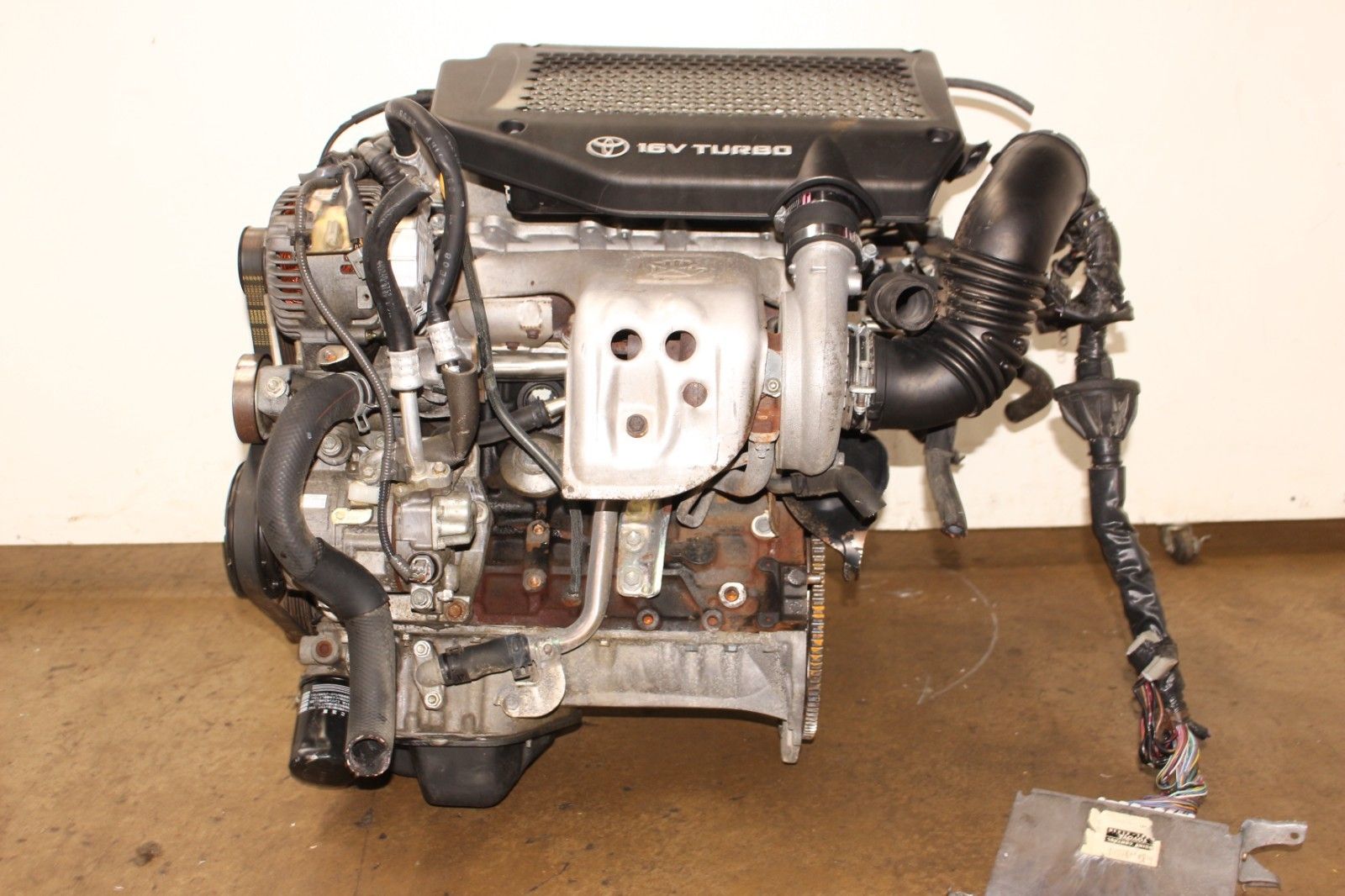 Main image 4