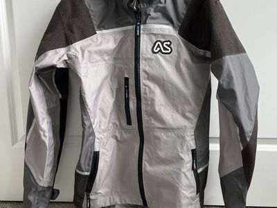 Adventure Spec Mongolia Trail Waterproof Shell