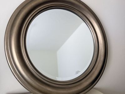 Round Wall Mirror with Decorative Antique Bronze Finish Frame 32”