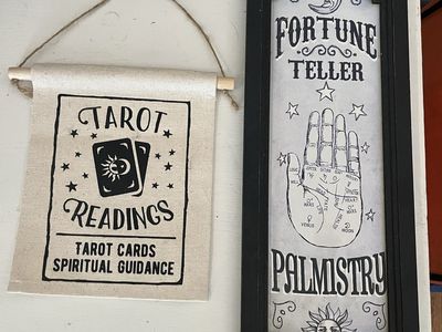 Tarot and Fortune-telling decorations/Halloween/Witchy
