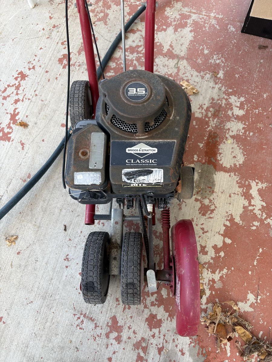 Briggs & Stratton 3.5 HP Classic Lawn Edger