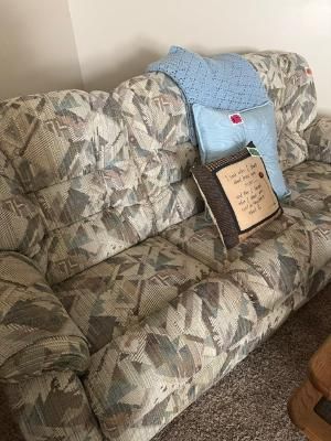Comfortable Full-Size Sofa – Excellent Condition – $150 OBO