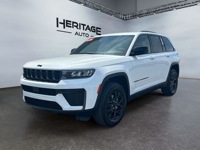 2026 Jeep Grand Cherokee Laredo Altitude