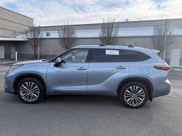2021 Toyota Highlander Platinum