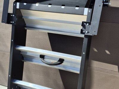 MORryde step above steps with struts