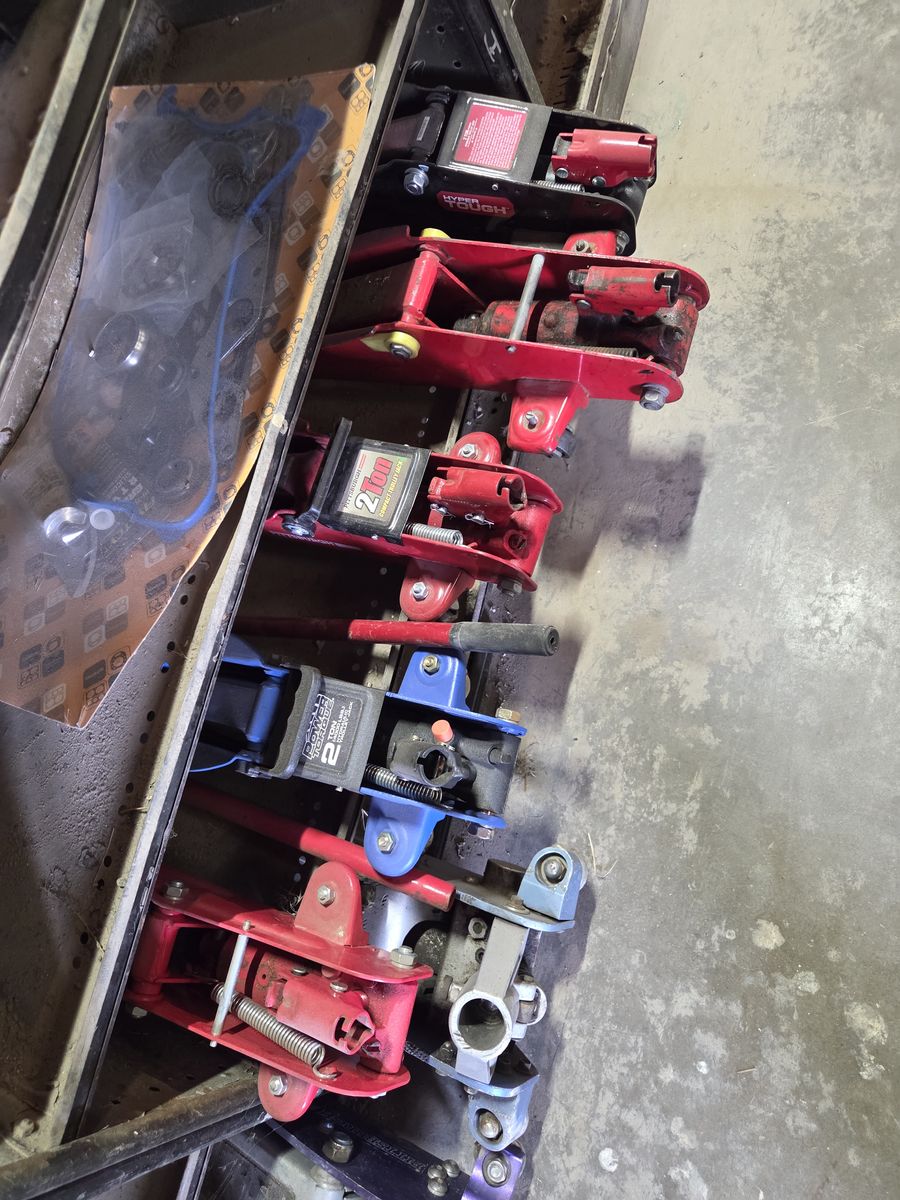 Jacks with handle bar 40 each