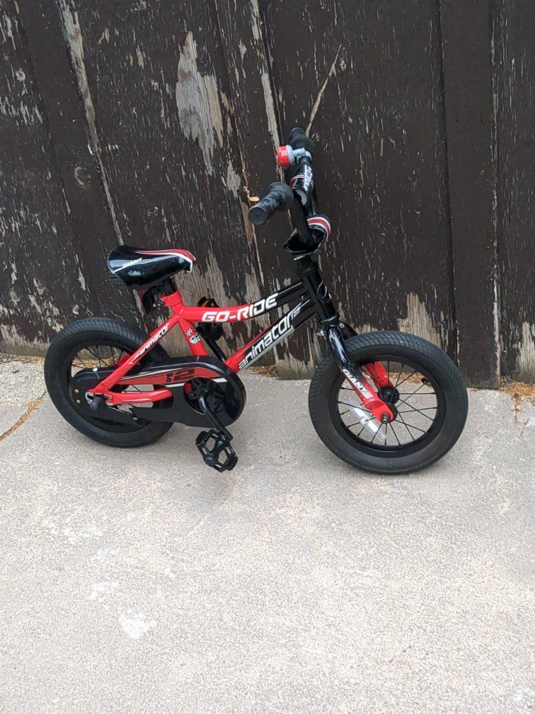 Giant Animator 12" kids bike