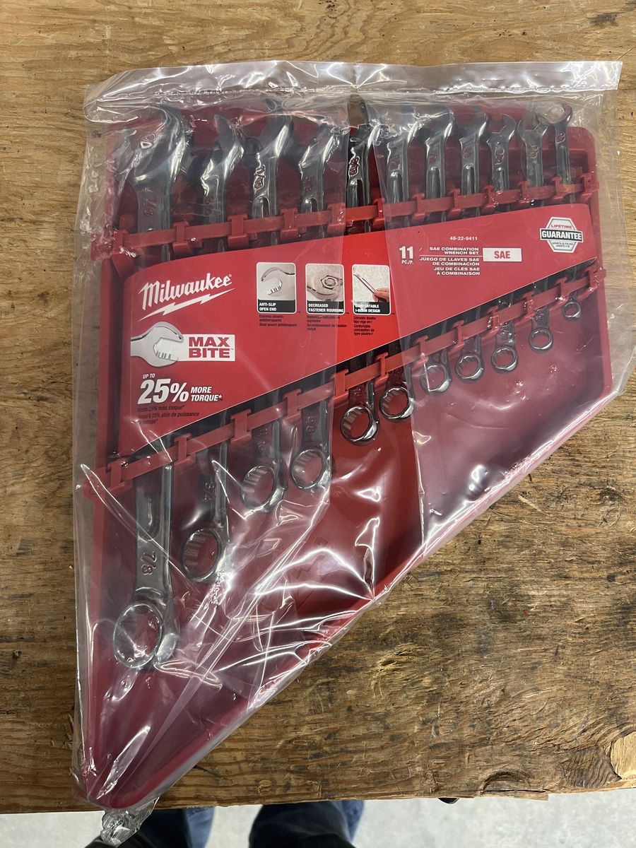 Milwuakee Combination SAE Wrench Set (New)