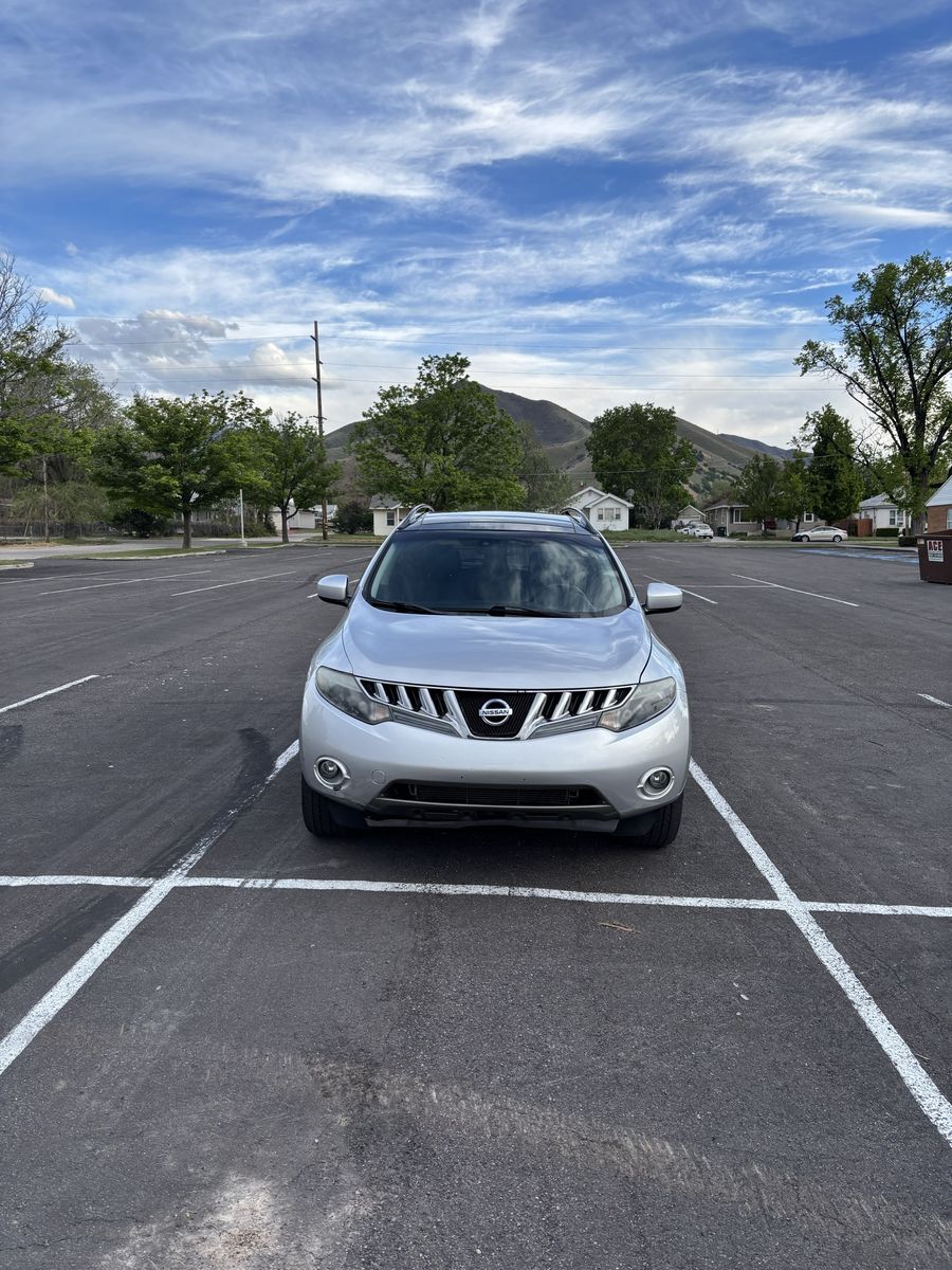 2010 NISSAN MURANO LE