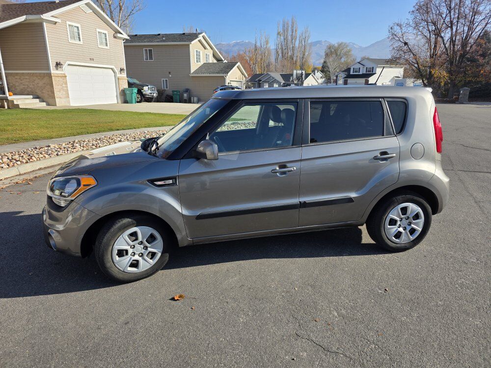 2013 KIA SOUL Base