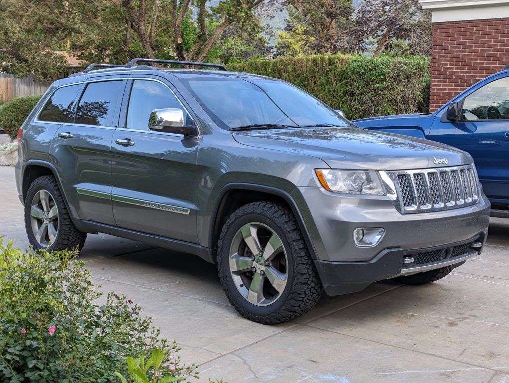 2012 Grand Cherokee Overland Summit 5.7l Hemi