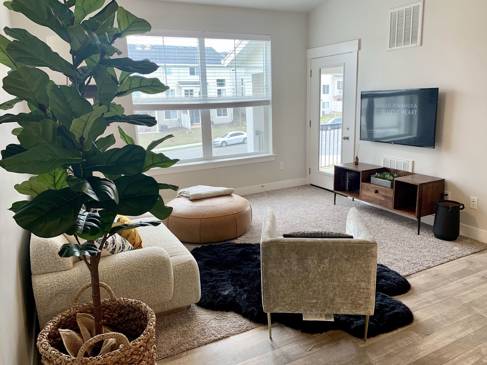 Beautiful, newer 3-bedroom, 2-bathroom condo