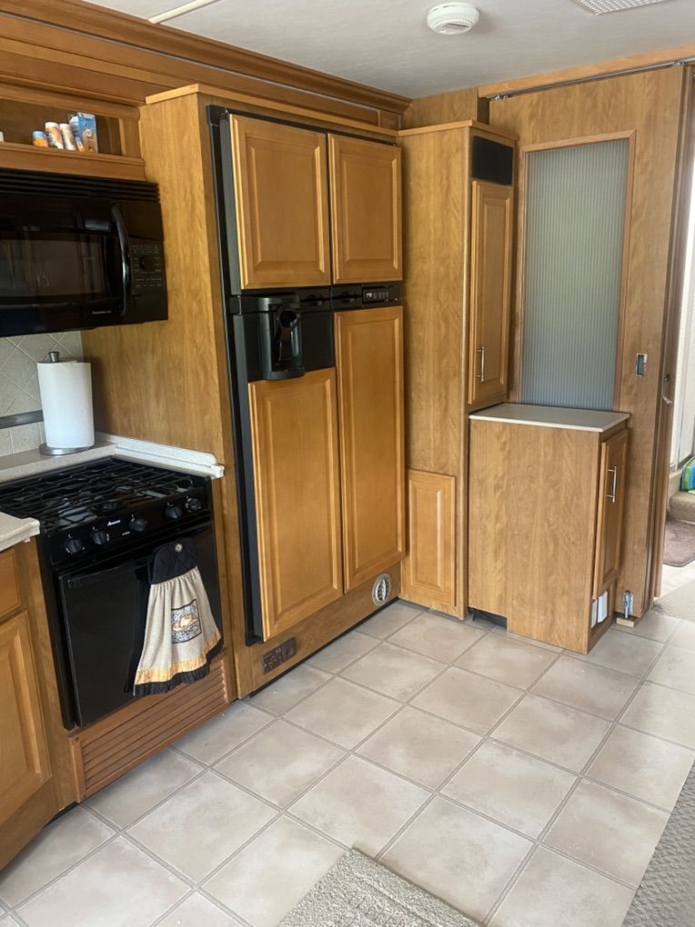 Main image 12