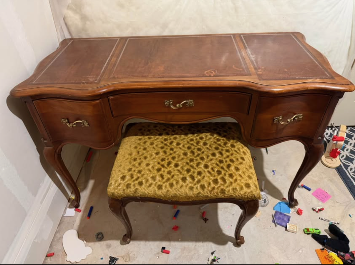 Vintage furniture desk/vanity with matching stool.