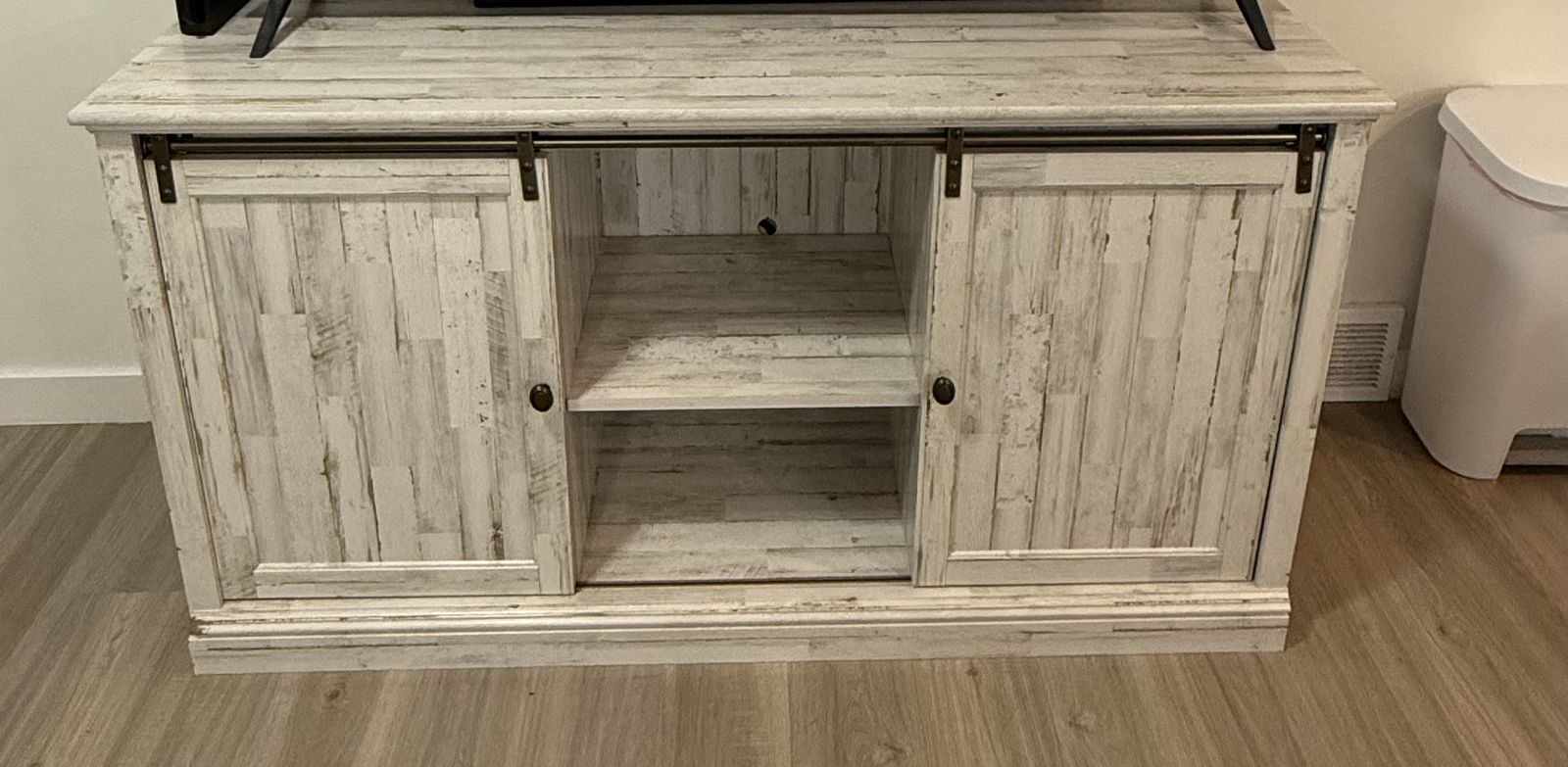 White Washed Wooden TV Stand Media Console Cabinet with Sliding Barn Doors