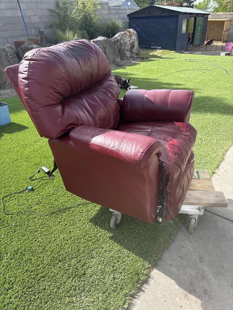 Free Working Power Recliner