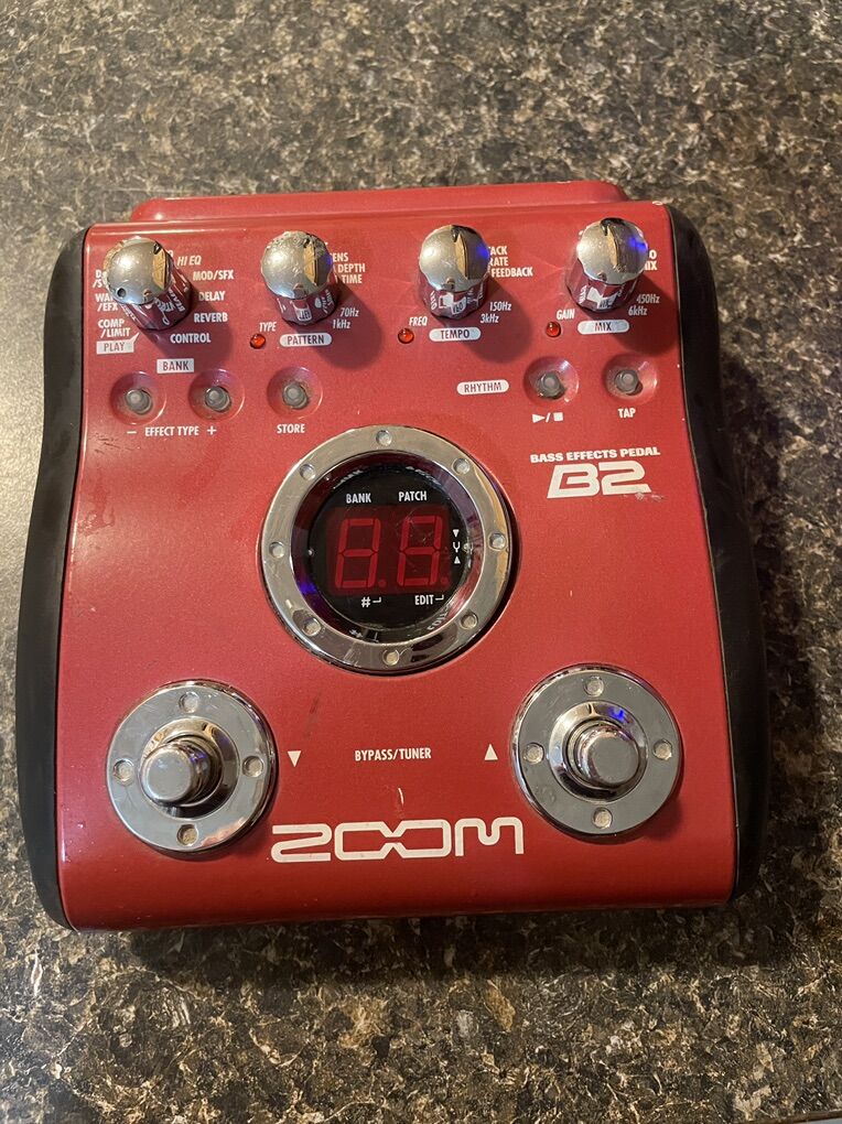 Zoom B2 Bass Multi-Effects Pedal
