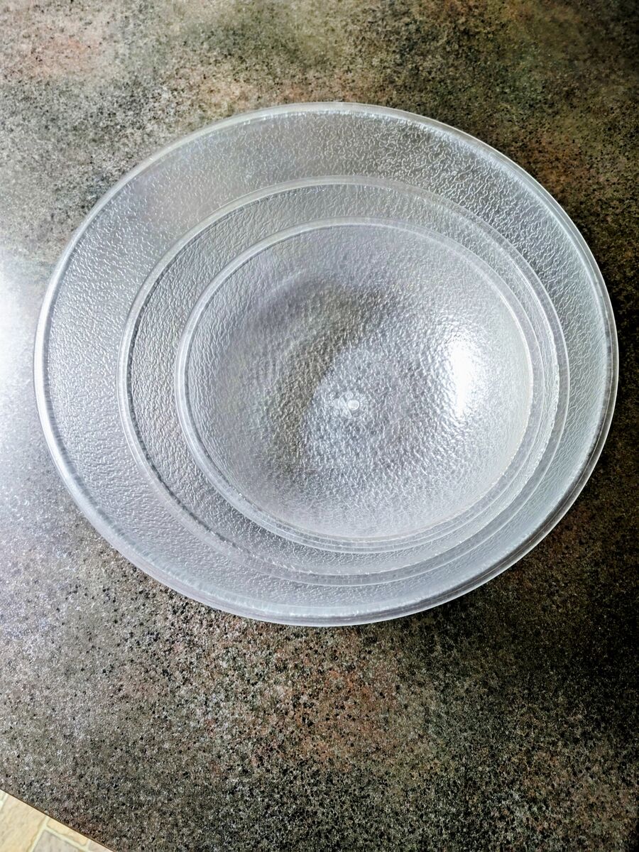 3 different sizes Cambro kitchen bowls