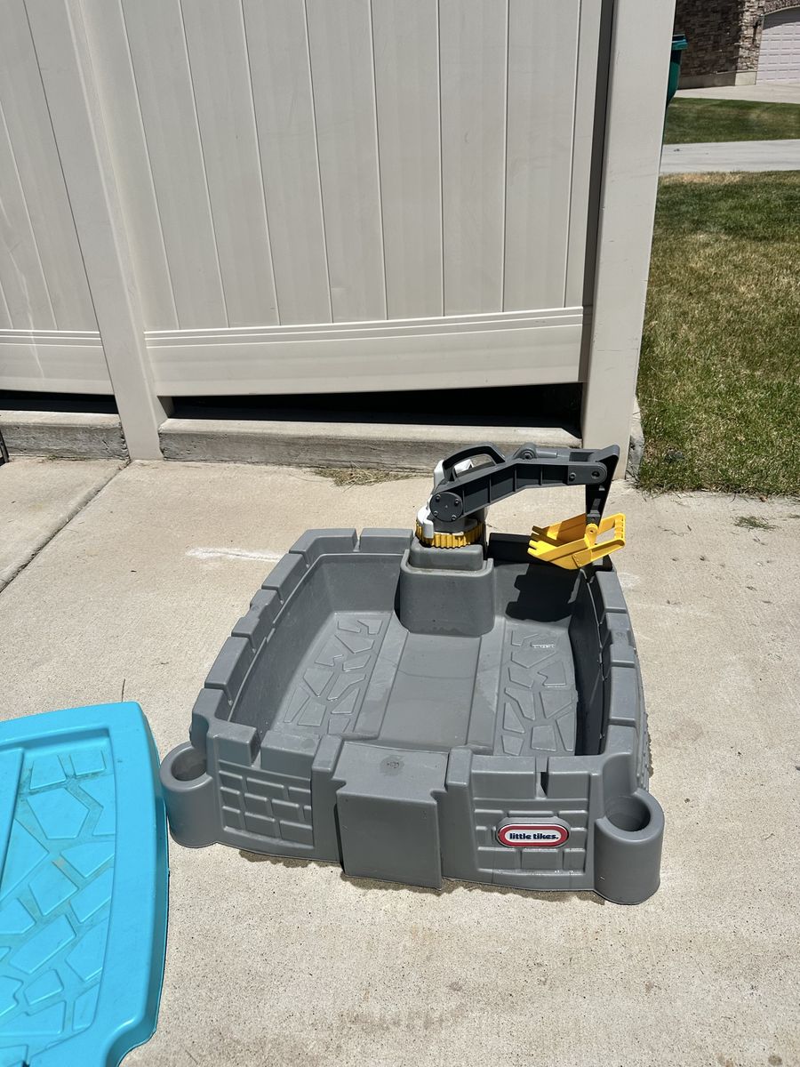 Little Tikes Dirt Diggers Sandbox