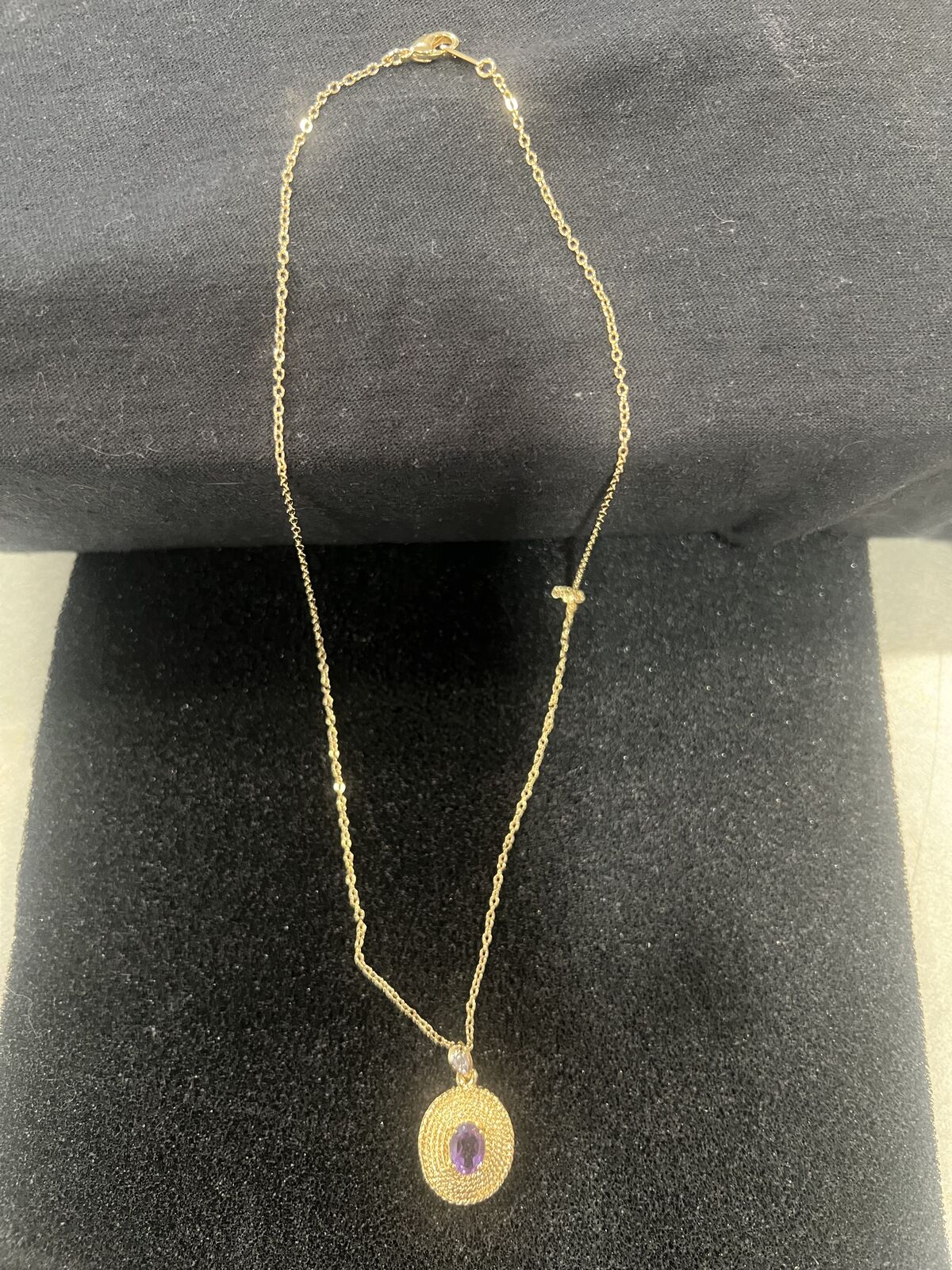 AMETHYST AND DIAMOND PENDANT WITH CHAIN