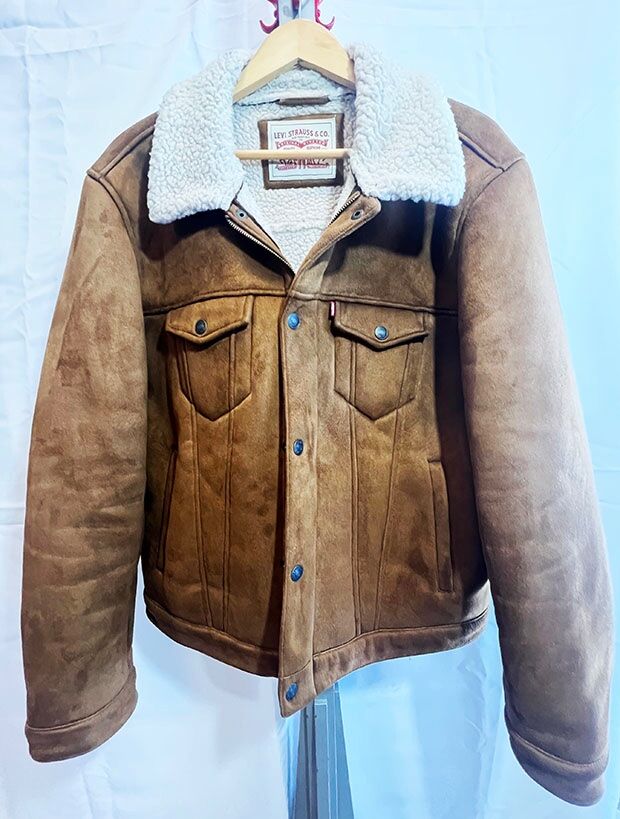 Levi's Trucker Jacket- XL