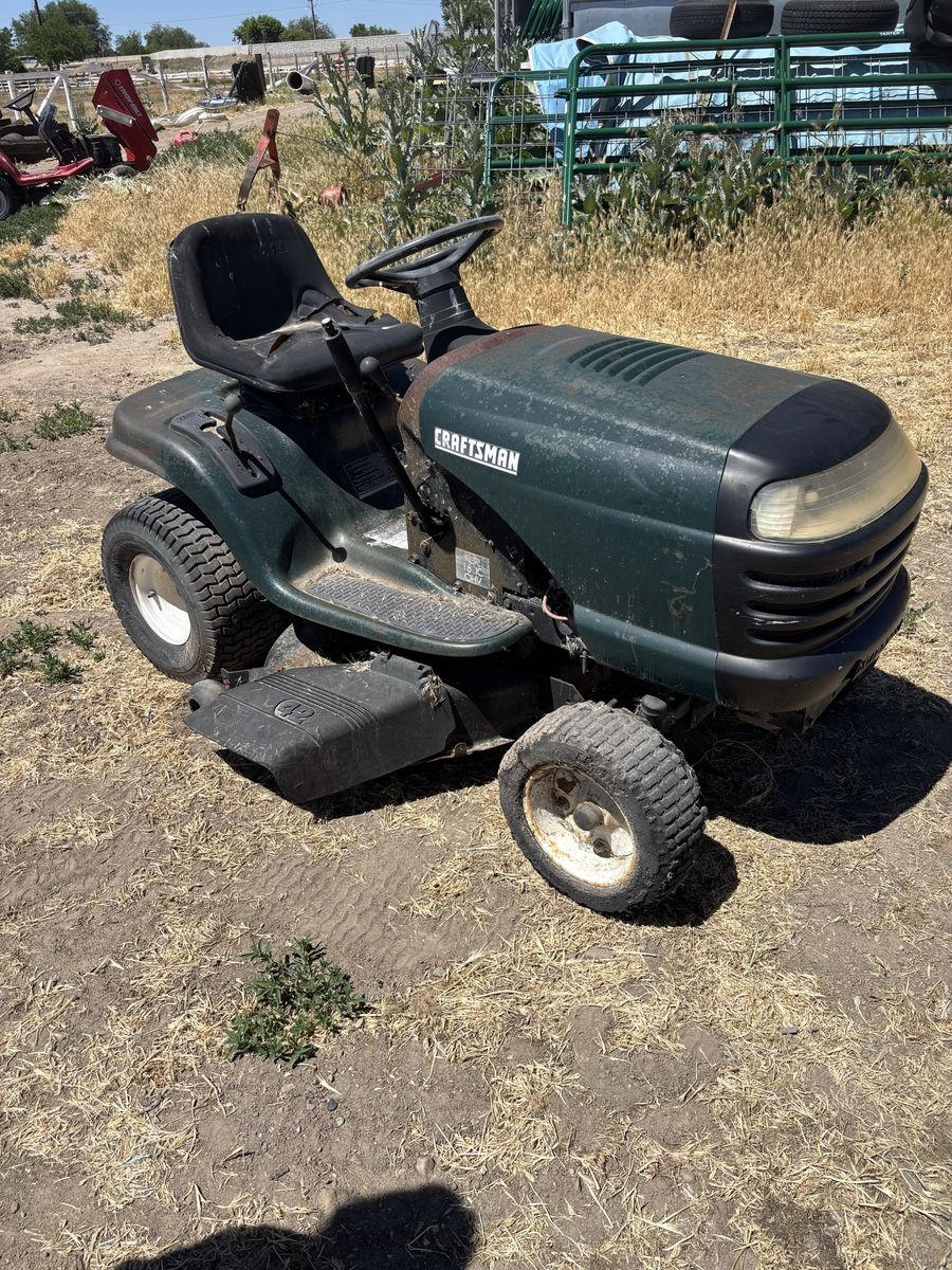 Craftsman lawn tractor