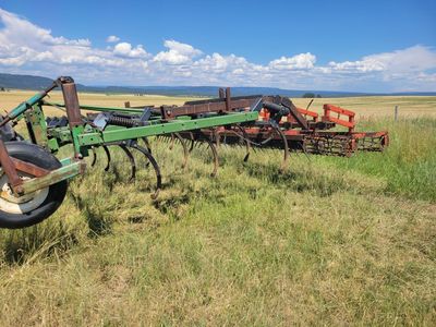 John Deere chisel - $5,000 (Ashton)