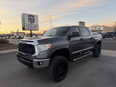 2017 TOYOTA TUNDRA SR5