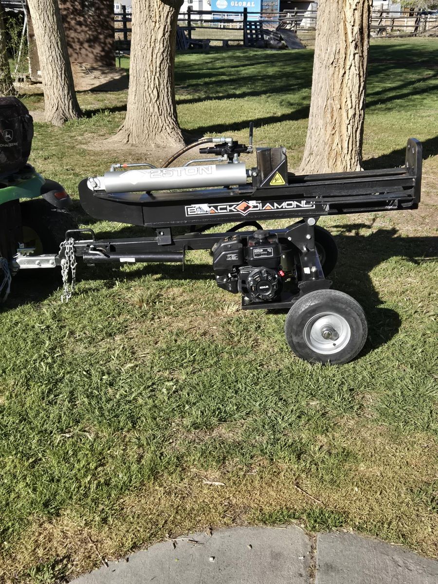 Wood Splitter - 25 TON