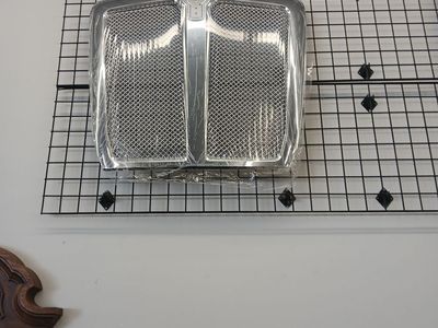 Kw t 660 truck grill