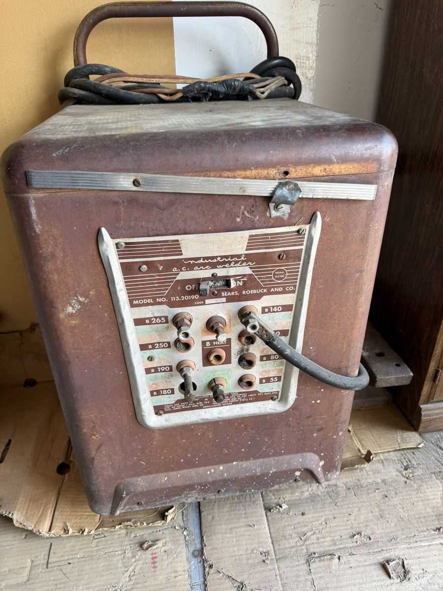 Vintage Craftsman Industrial A.C. Arc Welder - Model 113.20190 - Sears Roebuck & Co.