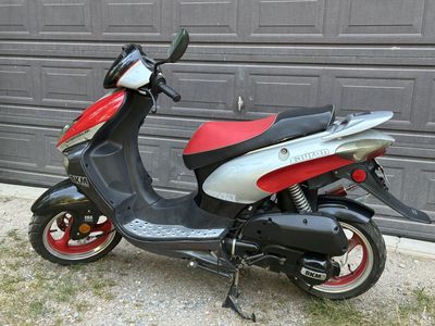 2006 Vento BKM Sauron Scooter