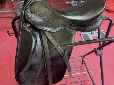 Black dressage saddle