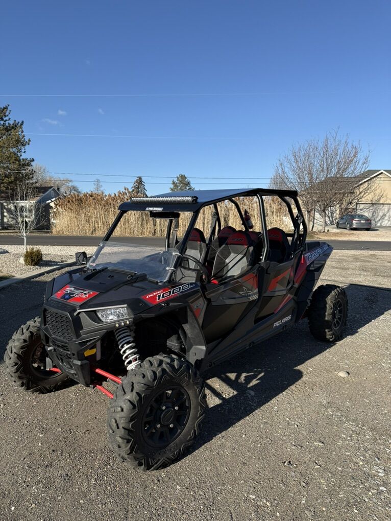 2017 RZR XP4 1000