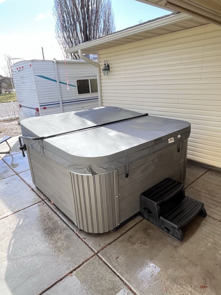 Eight Person Hottub