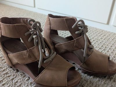 Sorel Wedge Sandal size 7.5