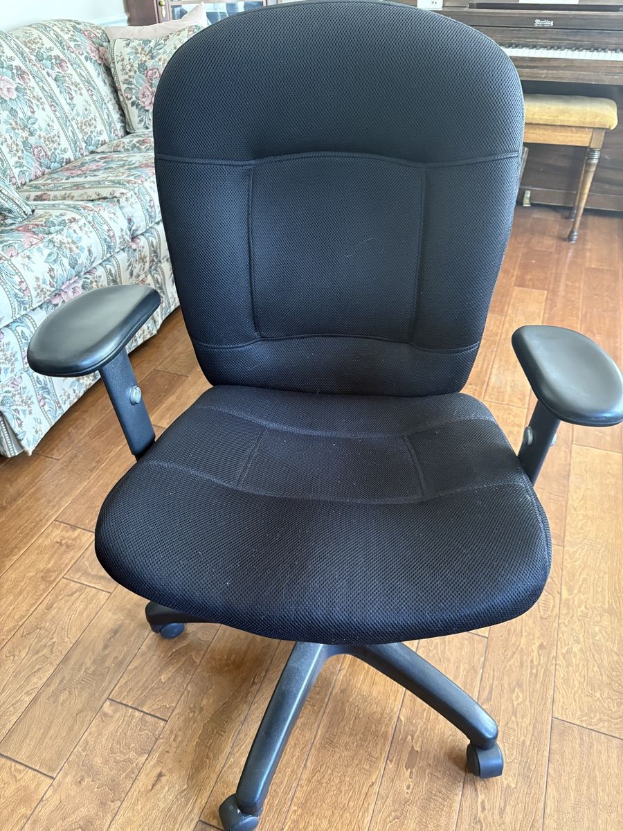 Black Fabric Adjustable Swivel Office Chair with Armrests - Used
